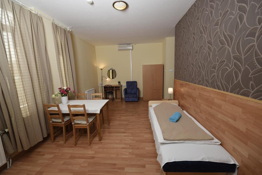 بودابست Matyas Hotel المظهر الخارجي الصورة